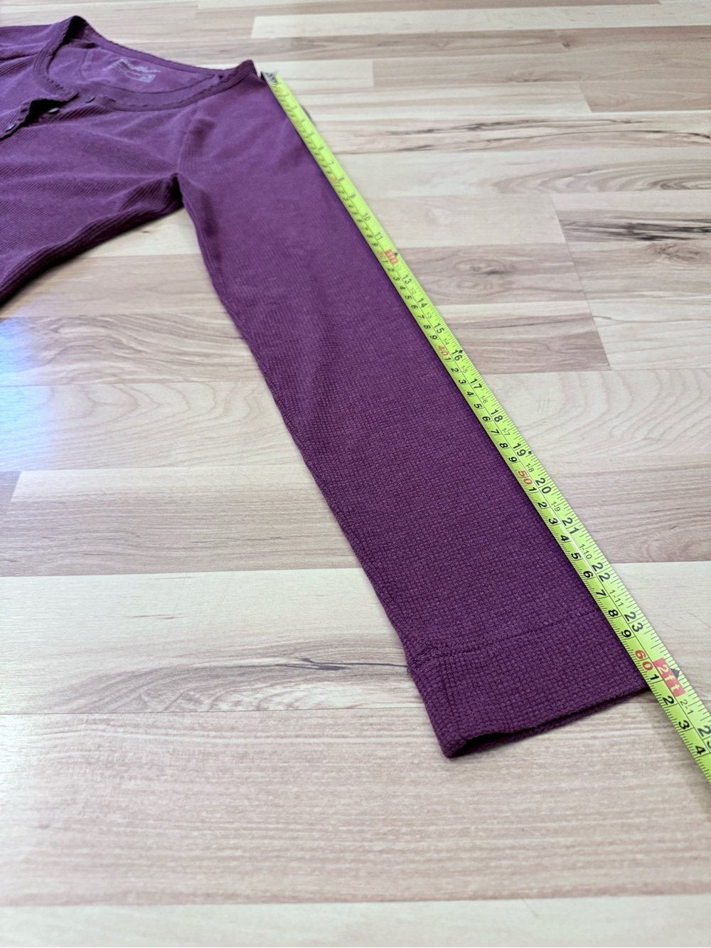 Eddie Bauer Women’s Petite Small Plum Waffle Knit Henley Long Sleeve Top Casual - Picture 11 of 11